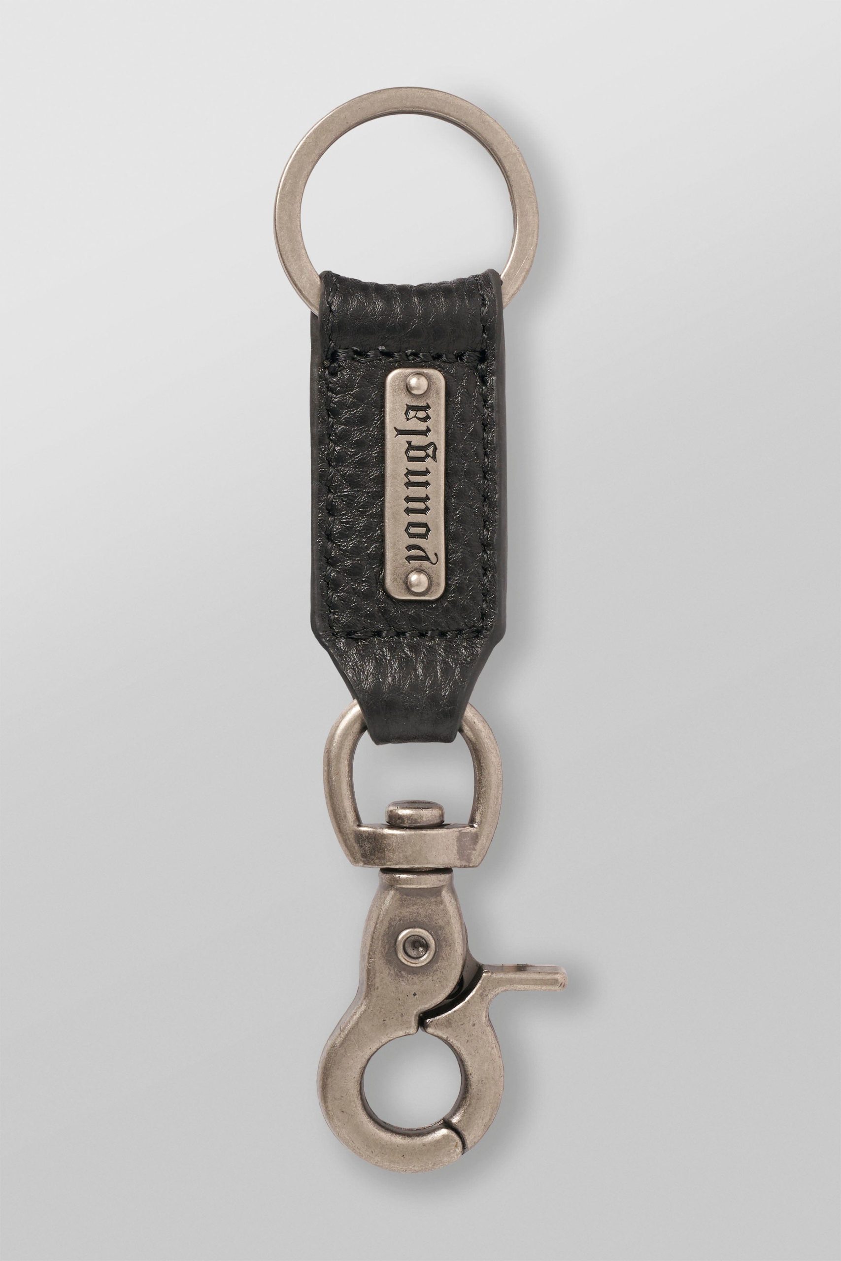 9052 - Leather Keychain