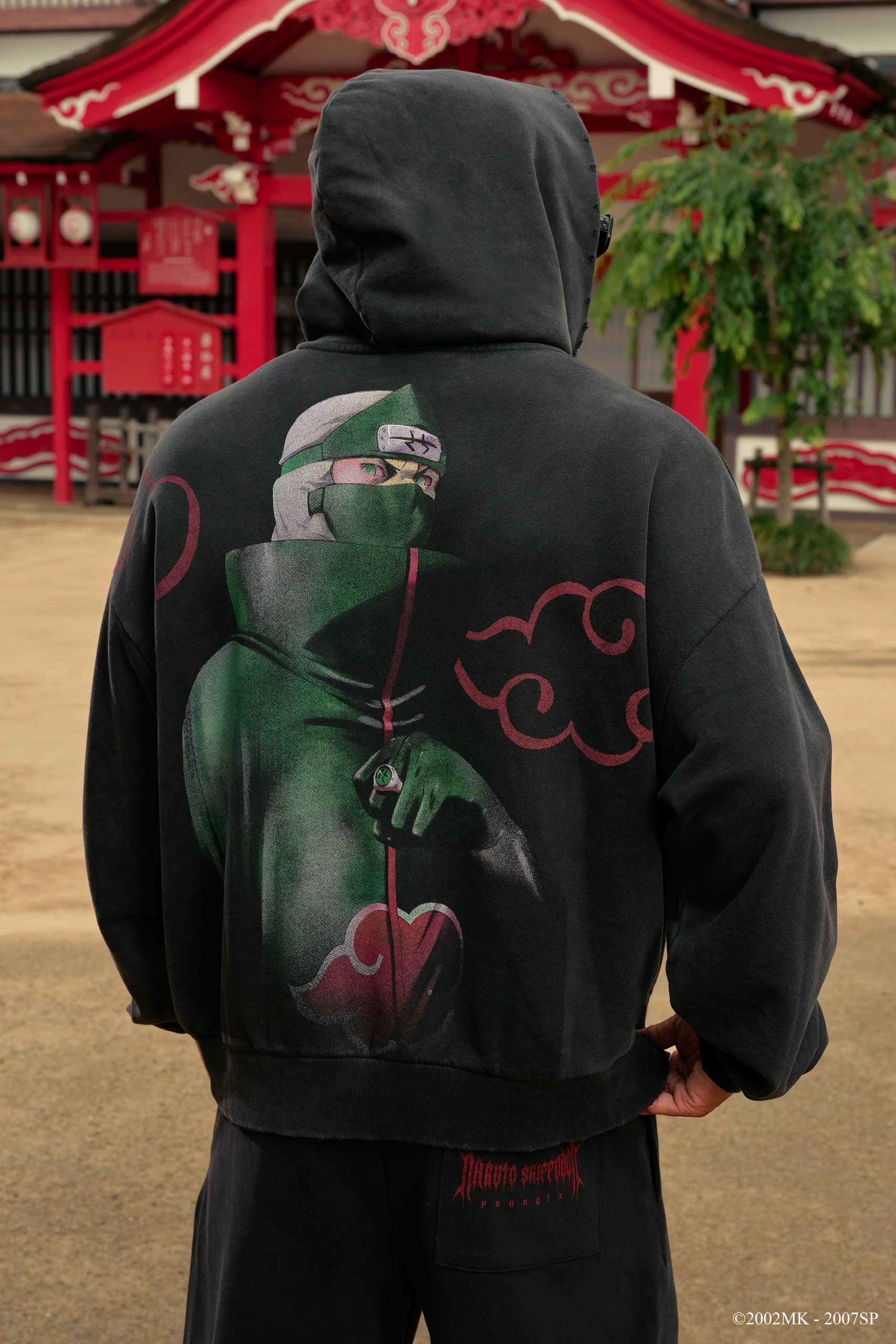 5083 - Naruto Stud Artwork Hoodies - Image 3